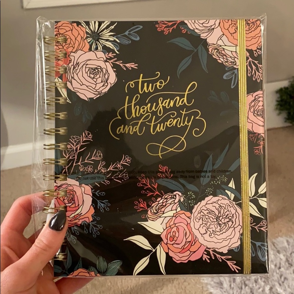2019-2020 Rose Floral on Black Large Planner